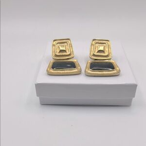 Fo. Inc clip earrings brushed gold tone black enamel 1980’s retro glam art deco